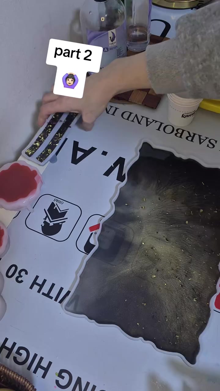 صينية ريزن للتقديم باللون الاسود والذهبي💛🖤
للطلب مراسلة الصفحه 🙆🏻‍♀️


**إذا كنت صاحب هذا الإعلان وتريد حذفه لأي سبب، رجاءا أرسل رسالة إلى الدعم الفني**