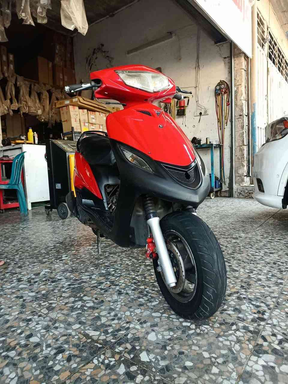 السلام عليكم من رخصت الأدمن المحترم دراجه ماكس ثعلب 🦊 الدراجه جاهز ه سعرها 300 وهاذ رقمي ***********
