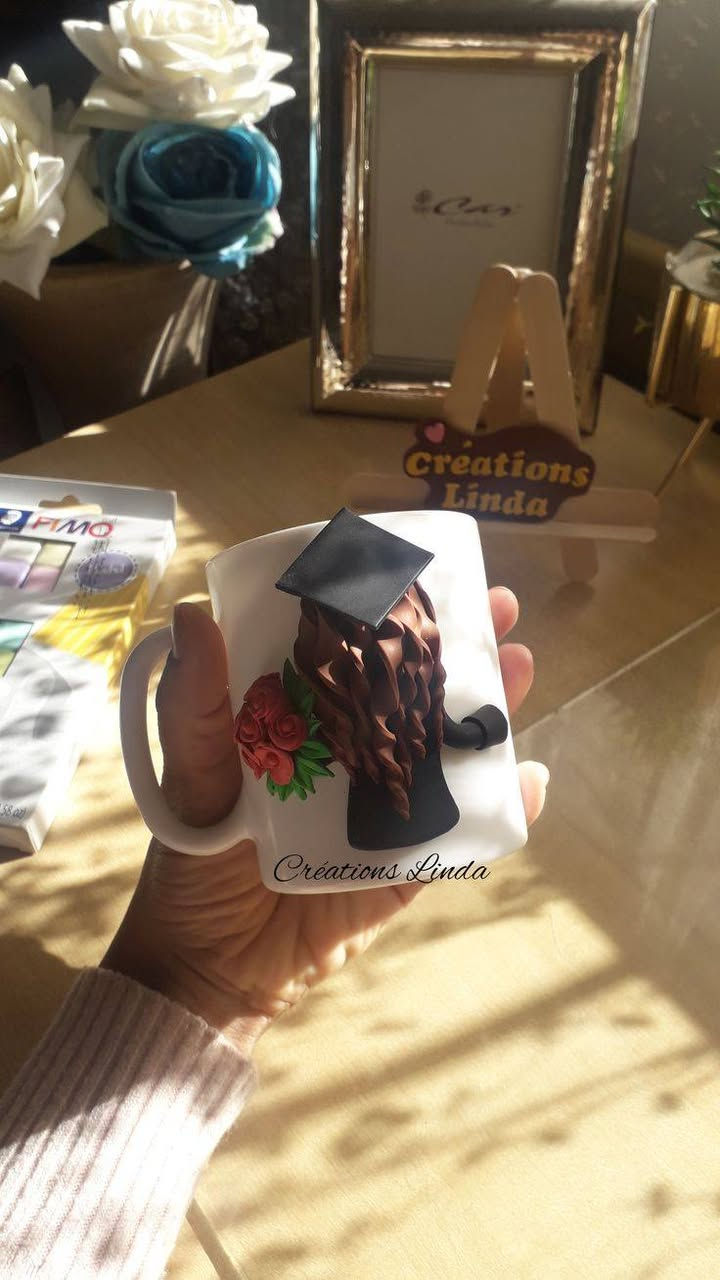 🎓✨ لأن لحظة التخرج ما تتكرر، خلي ذكرها يبقى وياك بكل تفاصيلها.
كوابي تخرج مصنوعة بحب وذوق، نكتب الاسم، الكلية، أو أي فكرة ببالك، حتى يطلع الكوب قطعة مميزة تشبه صاحبها. 💙
كل كوب قابل للتنفيذ حسب طلبك، وبأدق التفاصيل. راسلونا للحجز والاستفسار. 🌸

كوب قابل للتنفيذ💎 

يوجد خدمه توصيل لجميع محافظات العراق 🌷

#لمسة_زهراء


**إذا كنت صاحب هذا الإعلان وتريد حذفه لأي سبب، رجاءا أرسل رسالة إلى الدعم الفني**