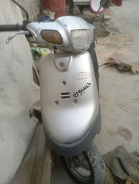 دراجه بطه للبيع نضيفه السعر 200الف  هاتف07801249490