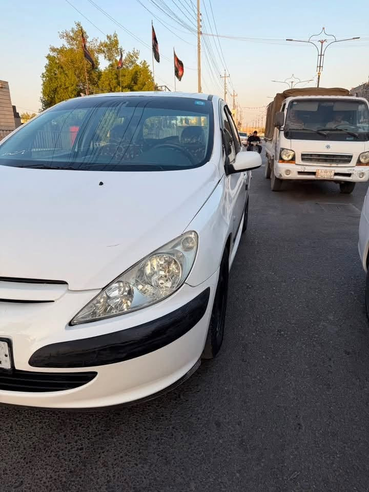بسم الله الرحمن الرحيم
بيجو 307 موديل 2005 سيارة جاهزة من كلشي 
ترايك وفحص وين ماتريد 
تبريد ثلج حماوة انساها شادلها فان اضافي 
وبراد كير شغل انور دلفي 
السعر 55 وبيها مجال بسيط 
مكان سيارة بغداد حي الجزيرة 
***********
***********
ملاحظة : السونار مرفق مع صور اذا سيارة ماعجبتك او سعر ما عجبك يارب تحصل الاحسن والارخص
