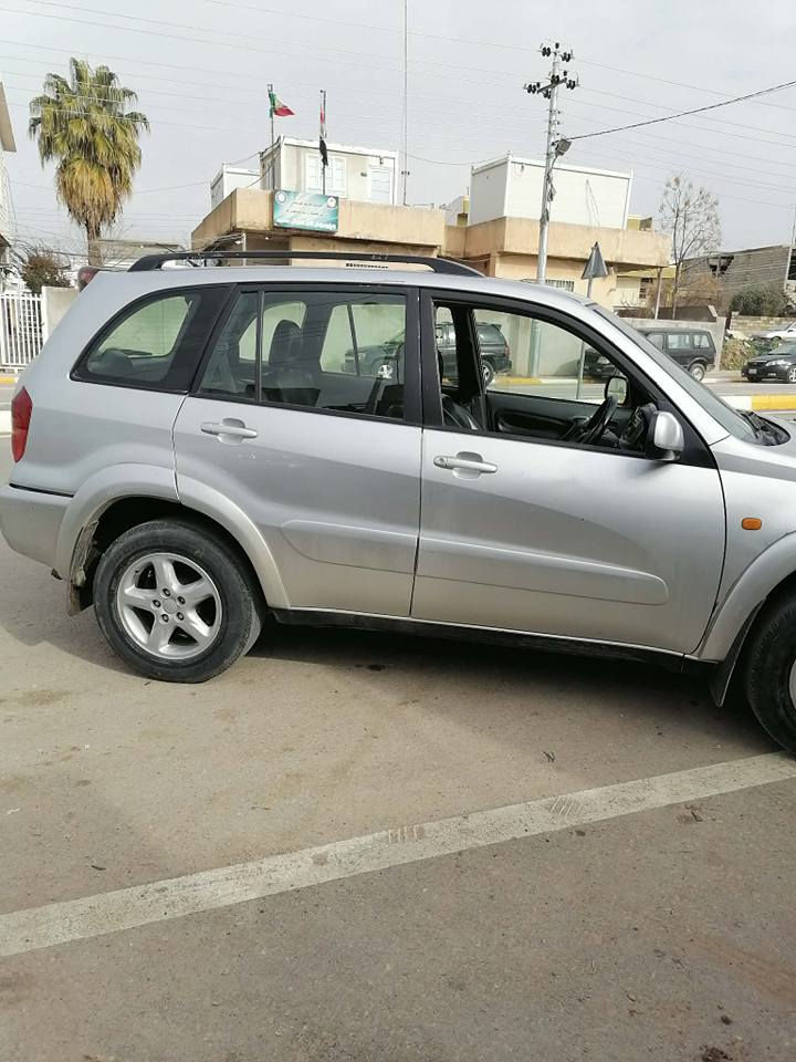 تویتاڕاڤ سوکان عکس  مۆدیل 2004مەکینەی گازە ٤بستونە  گیڕی عادیە هەمووگیانی بیلادەنەگۆڕاوە دەقی شەرەیکەیە دەعوبۆیاخی نیە لیدراوی بەشەرت چەکوشی بیوەنیە سعری 30گەلا گۆڕینەوەش هەیە تەقەوڕەقەی بەشەرت سیارەیەکی زۆر نەرمە گازهەرناخوات 
***********
***********
شوین هەلبجەی شەهید السليمانية, العراق
