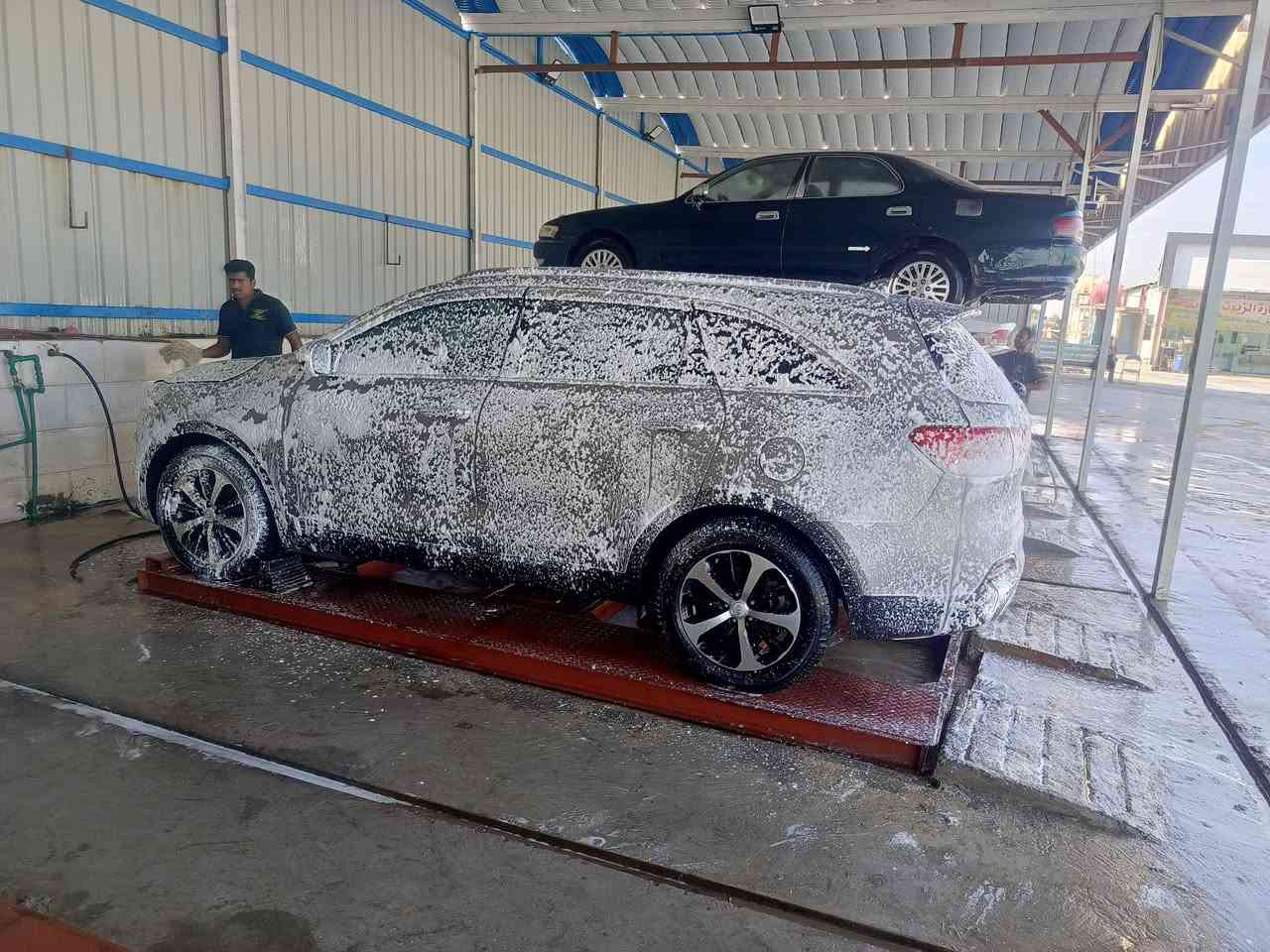 سورنتو امريكي
 موديل 18 شكل 20 فول مواصفات ماشية 100
سيارة جاهزة مال جناي
مكان السيارة ناصرية
بأسمي تحويل مباشر
السعر 205
للاستفسار 
***********
