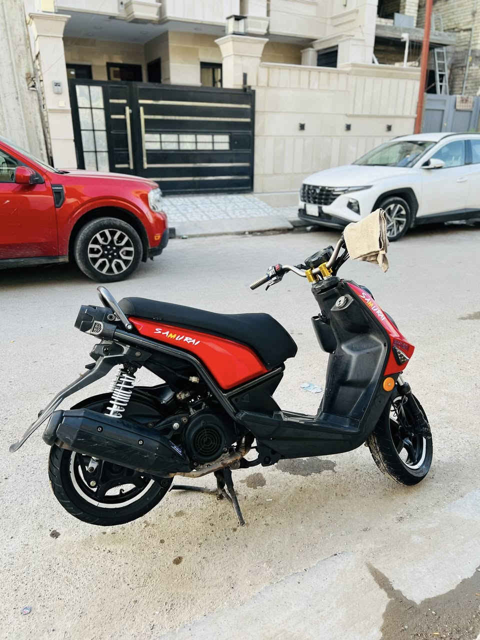 سلام عليكم سنكس جبلي برغي منفتوح بيها كلش نضيفه خير من الله السعر مليون وبيها مجال بغداد الجديده ***********
