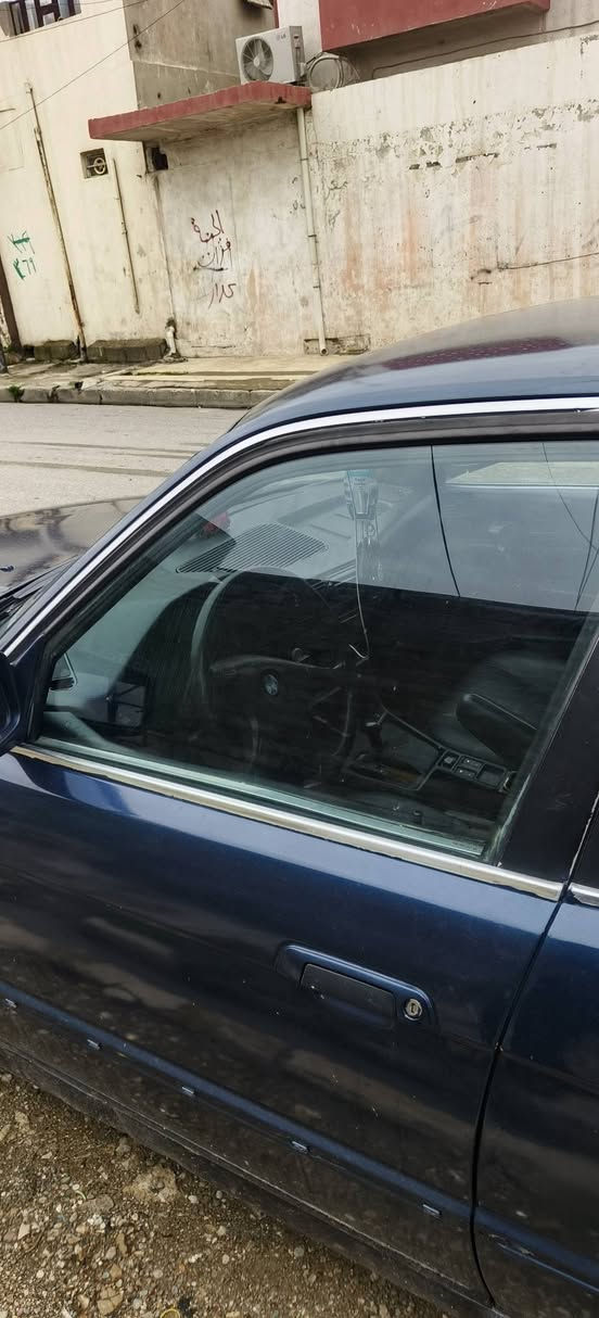 للبيع بي ام 525 اصل 520 موديل 91 تبريد ثلج كير اوتو  كشنات جلد شرط التحويل السعر 53 بيه مجال ***********
