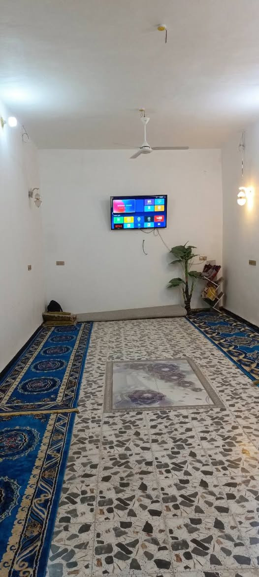 الهم صلي على محمد وال محمد
600متر مع دار بناء حديث ع شارع العام كربلاء طويريج سيطره ام الهوى ع خدمي الزوار يتوفر كافات الخدمات جنس الأرض طابو 25بسمي باقي تفاصيل اتصال ع ارقم *********** غير متواجد ع النت
