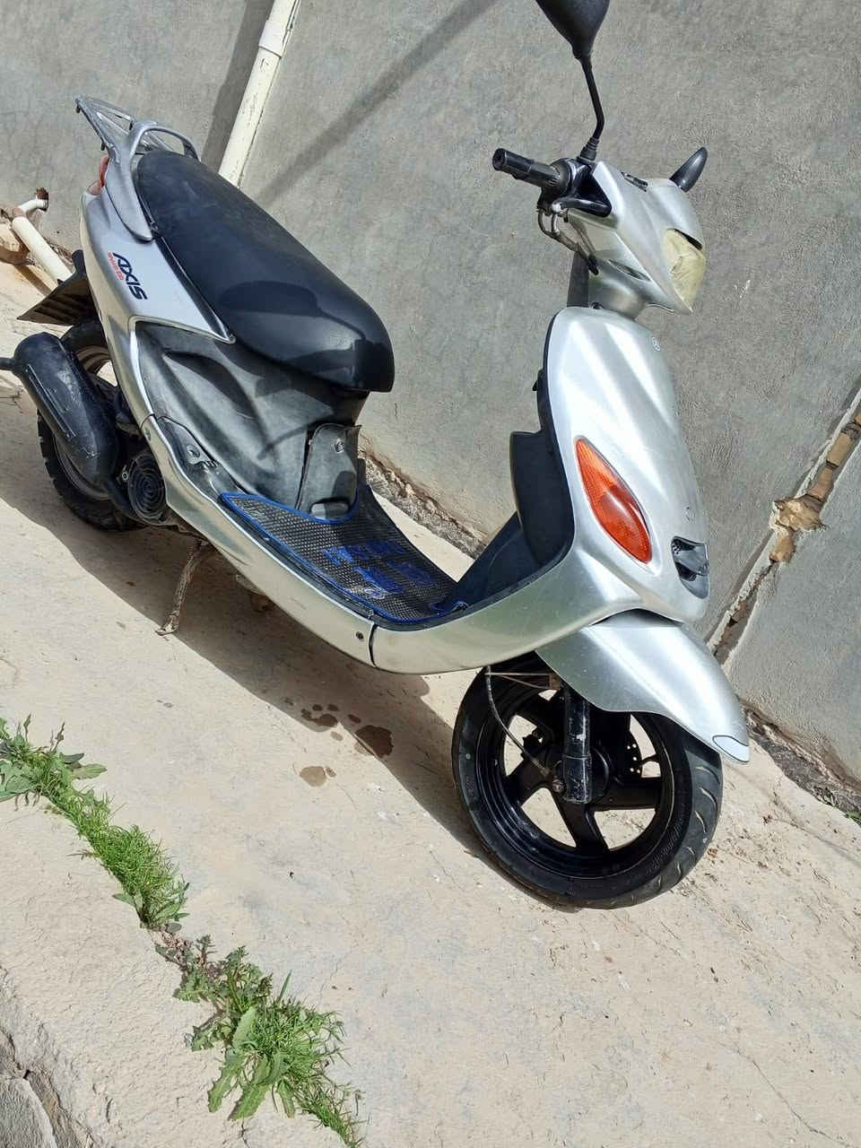 دراجه اكزز فحل حاويه السعر 450الف وببها مجال لشراي ***********مكاني حله بابل
