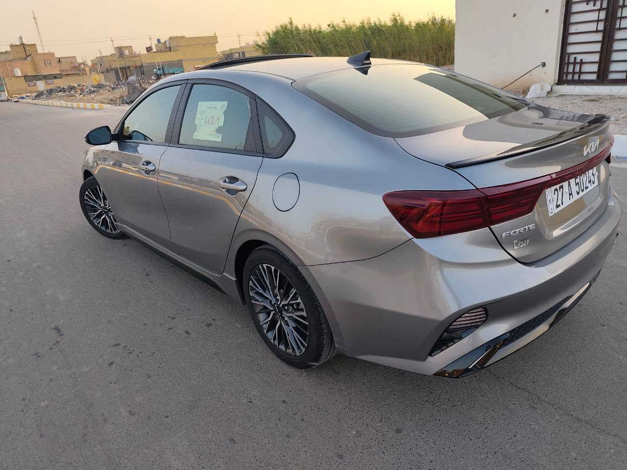 سلام عليكم كيه فورتي موديل24 فول موصفات جتي لاين السياره كفاله عامه تقرير تعمل وتسير حره تحويل ثاني يوم مكينه 2000 دوش 163وبيها مجال بسيط مكاني ناصريه التضحيه الرقم ***********
