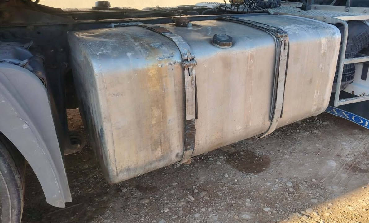 تانكي كاز ٦٠٠ لتر كامل هوه والغواعد سعر ***********
