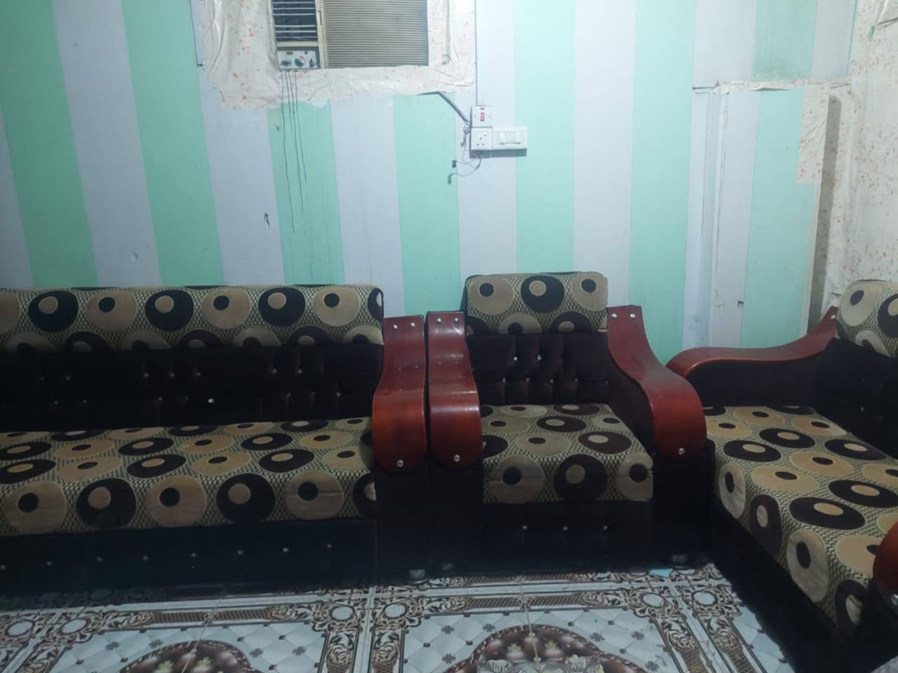 سعر ٣٥٠حطاطه عنوان كاطون


**إذا كنت صاحب هذا الإعلان وتريد حذفه لأي سبب، رجاءا أرسل رسالة إلى الدعم الفني**