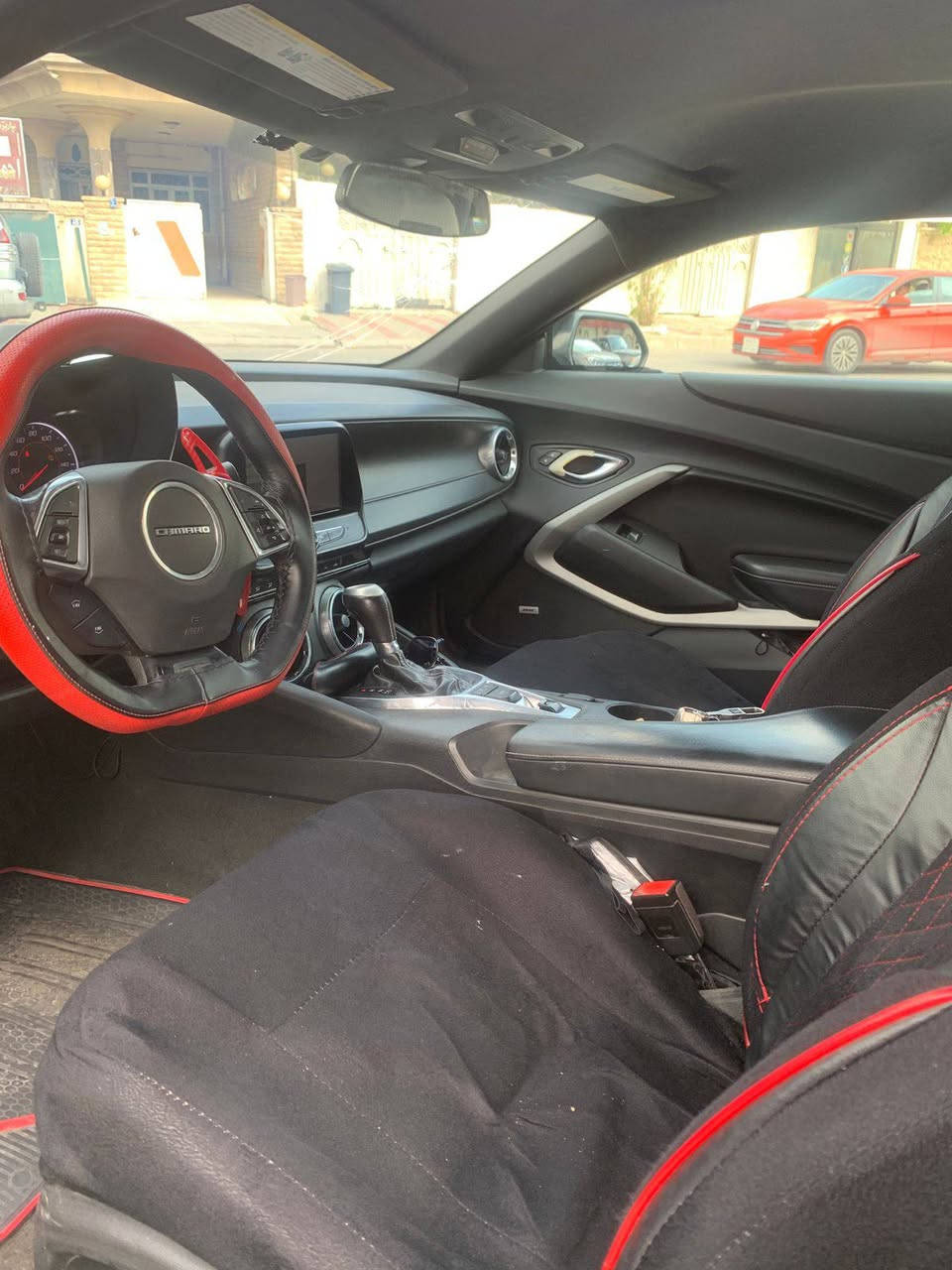 کامارو ٢٠١٧ امریکی 
مواسفات LT 
دوو پارچە پەمپە 
چاملغی پێش سەکن سبوغ 
نیو چاملغ تەعدیل 
بێ ناو گرتن بێ ئێڕباگ 
رەقەم و سەنەوی نوێیە 
رۆیشتن ١٢٢ هەزار کم 
مەکینە V4 تۆربۆ کەپس 
***********
نرخ ١١٧ $ أربيل, العراق
