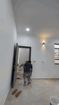 احد اعمالنا الكهربائيه مرحله التقفيل.  
مستعدون لعمل
 التأسيسات الكهربائيه بأنواعها 
بوري دفن .
..سيمنز ..
 نشر ..
 نزالات 
.تسليك
 .تشطيب 
..صيانه 
نشر منظومة كامرات مراقبه 
منظومة ستلايت 
ومنظومه ايرث 
بأنسب الأسعار للتواصل ‭0782 761 1473
