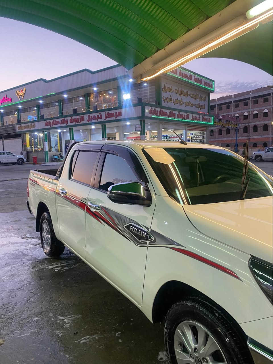 بيك أب هايلوكس مديل 2024 ساز 
كفالة عامة 
فول مواصفات 
بصمة 
حساس كامرة 
للاستفسار اكثر 
اتصل *********** البصرة, العراق
