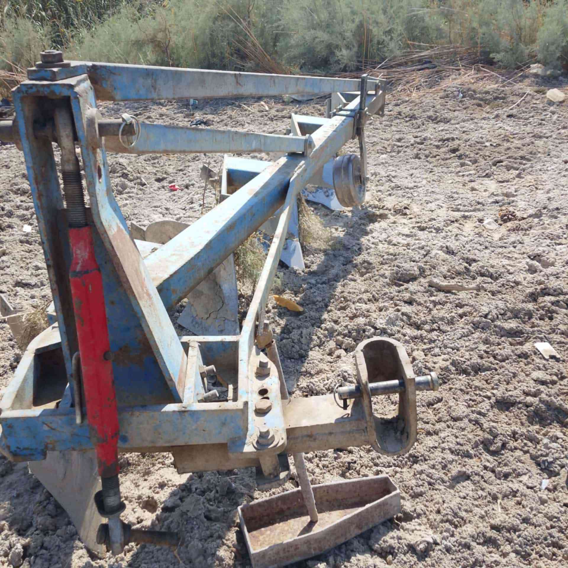 السلام عليكم لبيع فدان سلوم حجم 14 واستفسار الرقم ***********
