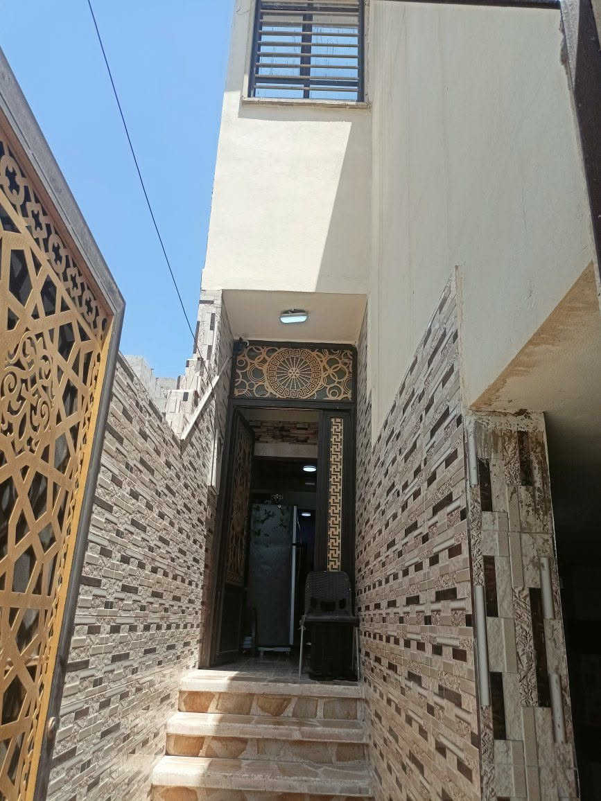 يوجد بيت للبيع
الموقع حي الشيماء جمعيه رجال الاعمال
المساحه 100 متر طابقين 
الموقع مميز شارع تبليط 
_______________________________________________
للاستفسار:- 
*********** _ واتساب 
***********
مكتب  عطاء الخير  لتجارة العقارات والمقاولات العامه نستقبل جميع العروض العقارية
