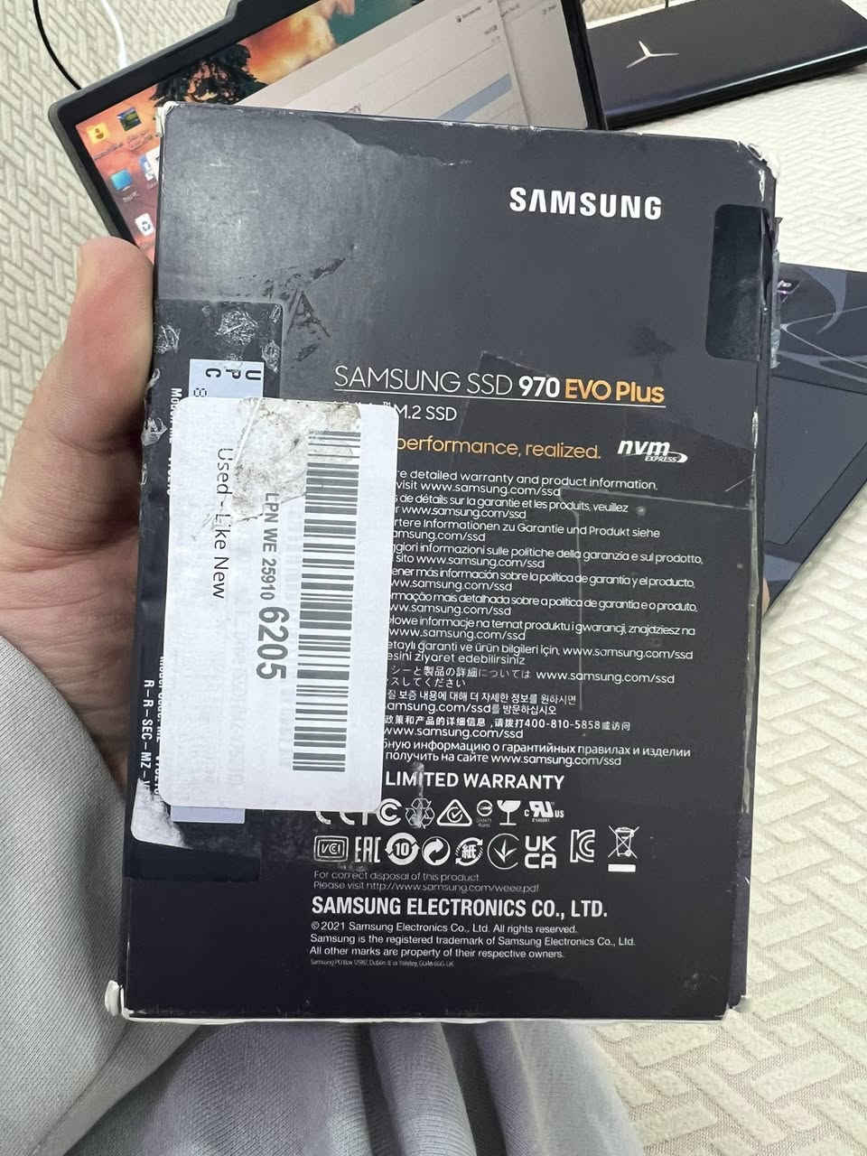 � للبيع SSD Samsung 970 EVO Plus NVMe 💾
🔥 أداء عالي وسرعة خارقة
🔹 الموديل: Samsung 970 EVO Plus
🔹 النوع: NVMe M.2 PCIe Gen3 x4
🔹 السعة: 2Tb
🔹 سرعة القراءة: حتى 3500MB/s
🔹 سرعة الكتابة: حتى 3300MB/s

✅ مناسب للابتوبات والـ PC
✅ مثالي للنظام، الألعاب، برامج التصميم والتطريز
✅ موثوق وعمر طويل
✅ الحالة: مستعمل قليل 

💰 السعر: 225 الف وبيه مجال
📍 الموقع: كربلاء وموجود توصيل
📞 للتواصل: ***********

فدوة لحد يكسر بسعره مستعمل قليل وحالياً الجديد مالته 264 الف بالريان
