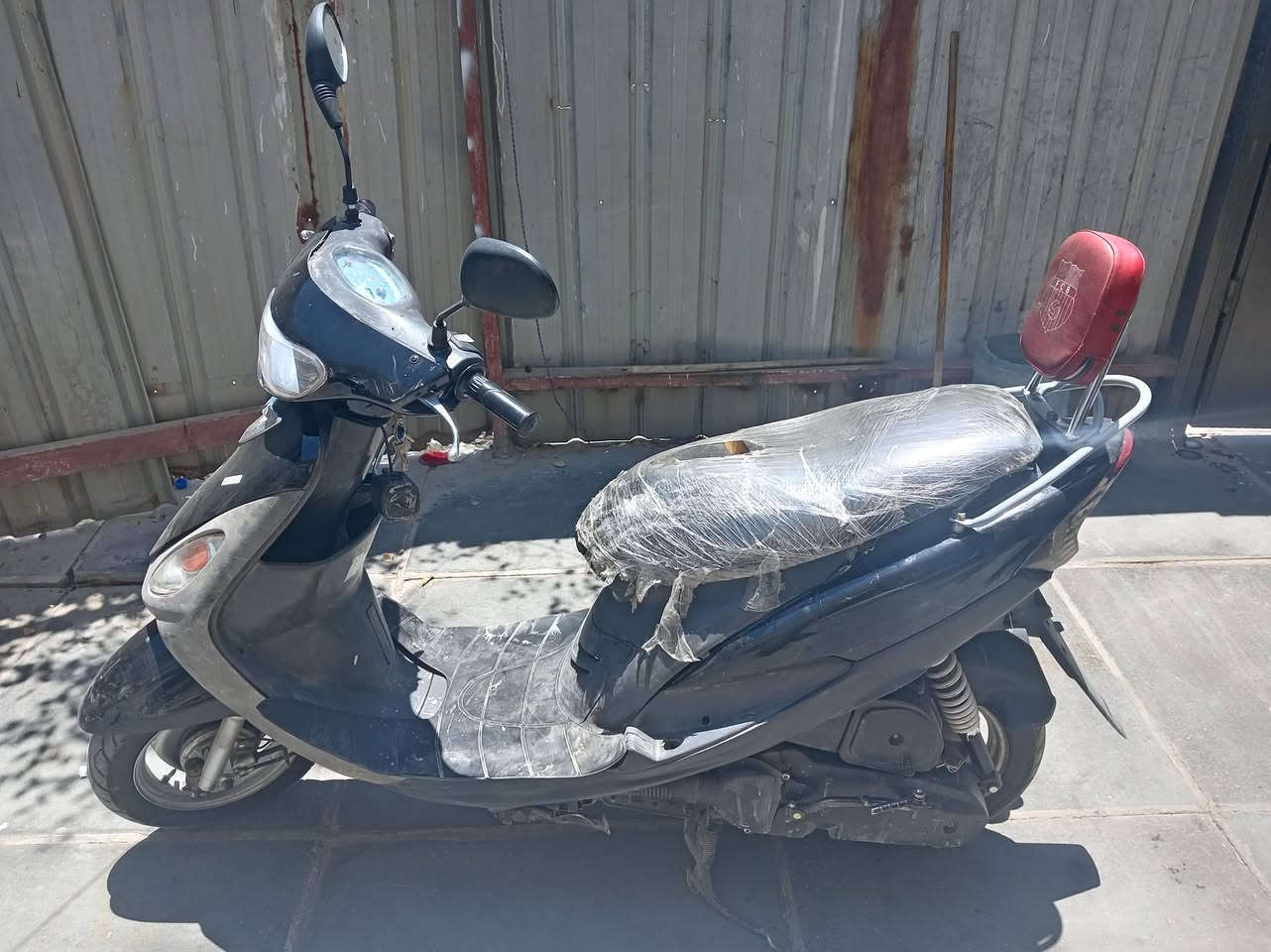 السلام عليكم ماكس منغولي كلها جاهزه للبيع مكينه ناعمه تايرات دبلات كهربايات ب400 بغداد العبيدي شراي هاذ رقمي واتساب ***********

