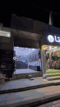 محل موبايلات للبيع • معدات صيانة • حي السلام