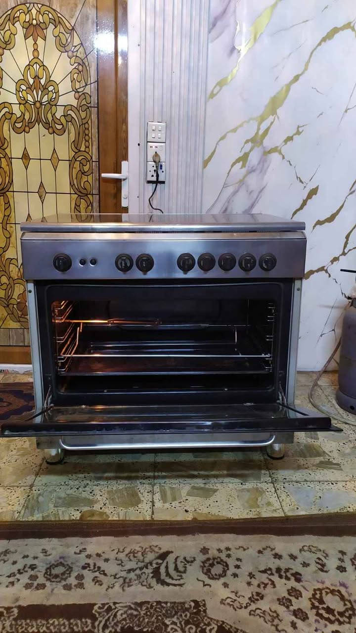 طباخ خمس عيون ايطالي اسمه جيرمني معروف وغالي بالسوك 
اني عارضه 250
كله شغال عيون وفرن وجداحات وكلوب وشوايه سل ستيل 
مكاني بغداد 
اذا شراي تعال خاص ولا تكسر بحلال الناس حرام بغداد, العراق


**إذا كنت صاحب هذا الإعلان وتريد حذفه لأي سبب، رجاءا أرسل رسالة إلى الدعم الفني**