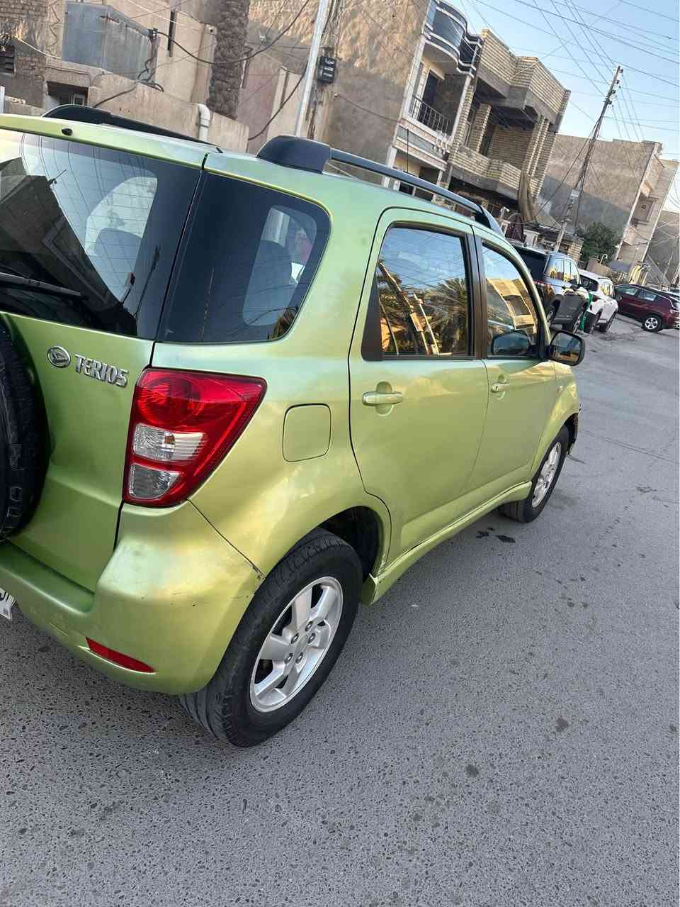 سلام عليكم داهستو 2007 للبيع بيها كم قطعة صبغ بدون حادث جمالية فقط كير ومكينة جيدة جدا تبريد فور ويل شغال دفع رباعي بيع او مراوس
السعر55 بيه شوية مجال
بغداد الدورة 
*********** بغداد, العراق
