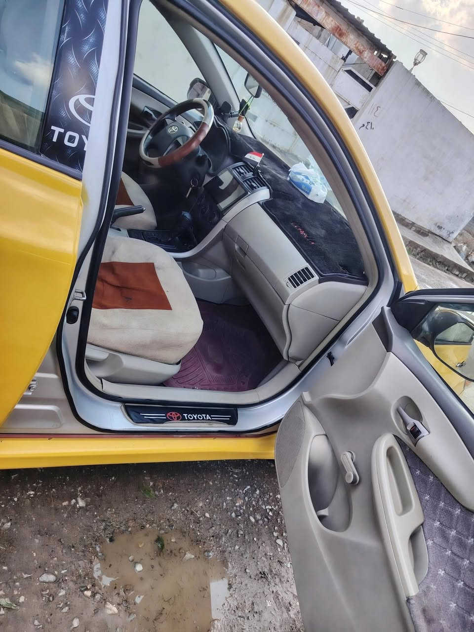 السلام عليكم كورلا 2008 خليجي سنويه جديده لل 2028 صاحبها بكركوك الشرعي تخم تايرات جديد قبل شهر شاده محرك وكير نظيف حادث جامرلغ أمامي السايق وراس الشاصي اربع أصابع  أول صبغه  تدفئه تبريد بشرط مصفره هيئه وغرامات بيها بطاقة بنزين سعر 95 بيها مجال ***********
