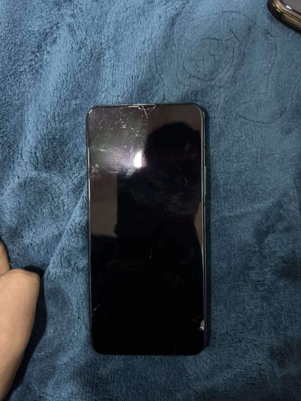 السلام عليكم y9a للبيع أو مراوس بجهاز سعره 60 مبدل شاشه اصليه وبيها فطور لأكن مماثرات على لمس اكو فيديو توضيحي للجهاز شوفو ذاكره 128-6. كلشي شغال ويا كارتونه فقط مكاني بصره


**إذا كنت صاحب هذا الإعلان وتريد حذفه لأي سبب، رجاءا أرسل رسالة إلى الدعم الفني**