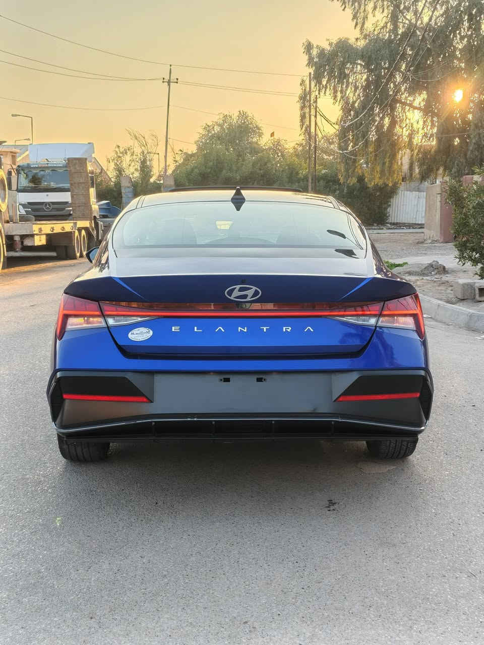 هيونداي النترا وارد امريكي 2024 (بدون رقم) محرك 2000 دوش دخول جديد بدون ايرباك ممشاها 20 mil مواصفات رادارات توقف ذاتي تحكمات انظمه تشغيل عن بعد شاشه متصلة ويل كب كروم كاميرا دواره فتحه سقف بصمه لد خلفي امامي شاحن تلفون مواصفاتها هوايه ومعروفه حادثها فقط الجاملغ مصلح لا شاصي ولا لغد كفاله تبريد شرط شركه ليبل واحد بالواقع احلى من الصور بهوايه مكانها بغداد البلديات 
‏‏‪***********‬‏
‏‪***********‬‏ ملاحظه بدون رقم السيارة نزل رقم 2 بالتعليقات لمعرفة السعر
