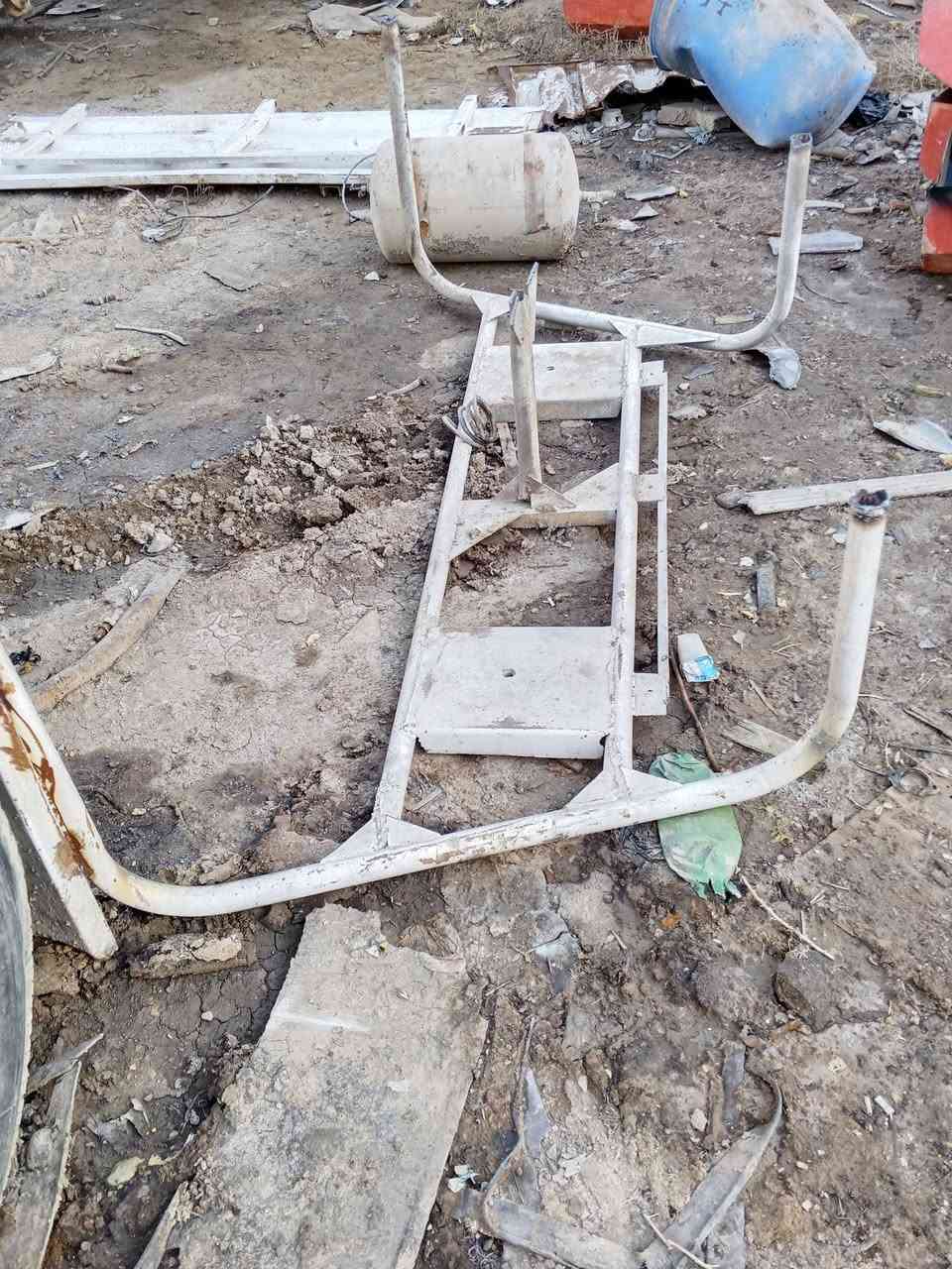 للبيع غراض عربانه صناديك أوربي مكاني جرف النداف حسين ***********
