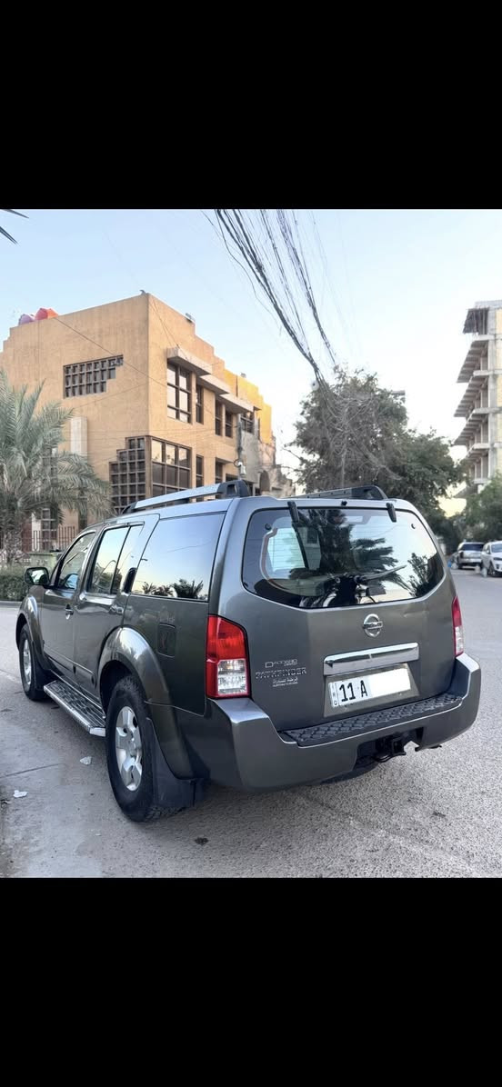 السلام عليكم
باتفندر 2007 
رقم بغداد باسمي
شاشه 
كامره 
قطعتين تبريد 
فورويل
بلوتوث
مري كهرباء
ثلاث قطع راكب 
محرك 4000

سياره بيها جاملغ امامي صفحه السايق مصبوغ 

سياره محرك كلش حلو وكير كلش زين الحمدلله ادامه كامله على المحرك زيوت وفلاتر
صدرها الحمدلله قطعه وحده تخم تاير جديد شادلها اصلي ياباني يعني سياره مناقصها اي شي ابد

ادامه كامله على المحرك وزيوت والفلاتر يعني سياره مال بيت وعلى ايدنا الحمدلله مو متعوبه

رايدها ب87 ورجاءً مو شراي لتعلق وتعبني كلمه طيبه منك واعبر المنشور حبيبي انت🤍🌹
للاستفسار ***********
مكاني بغداد الوزيرية
