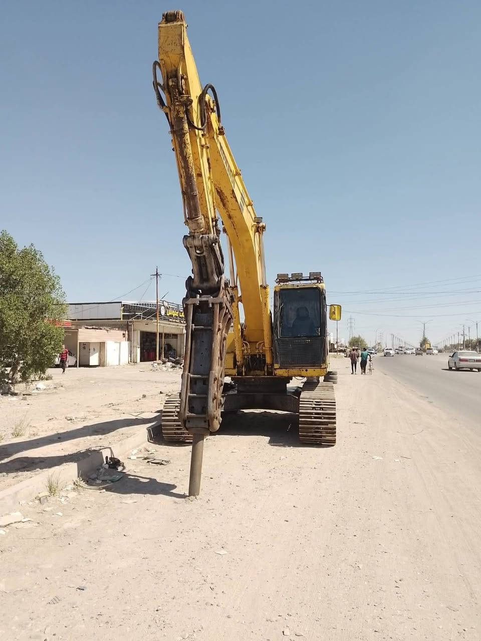 للبيع حفاره كوماتسو موديل 2000 رقم أربيل بسمي مع جك 20 ياباني مع كيله متر و10 مع معدالة شيش مع مولد ثري فيز مستخدمت قليل
 السعر 5 شدات وقابل للتفاوض
 للاستفسار الاتصال على الرقم
 *********** ابو سفيان
