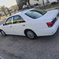 ياالله سلام عليكم ملكه تيوتا كراون 2002 لون ابيض لؤلؤي 3 دكم برده  مكي...