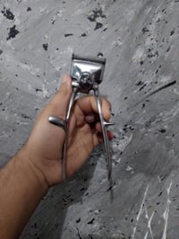 مكينه يدويه تراثيه قديمه حيل  نظيفه السعر 20 عنوان بغداد موجود توصيل 0...