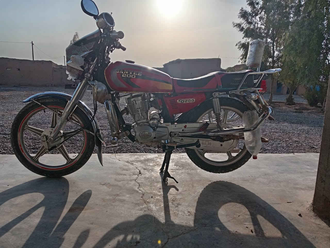 ماطور للبيع موديل 2023 محرك ما مفتوح سعر 620 بي مجال حك الجيه رقم الهاتف ***********
