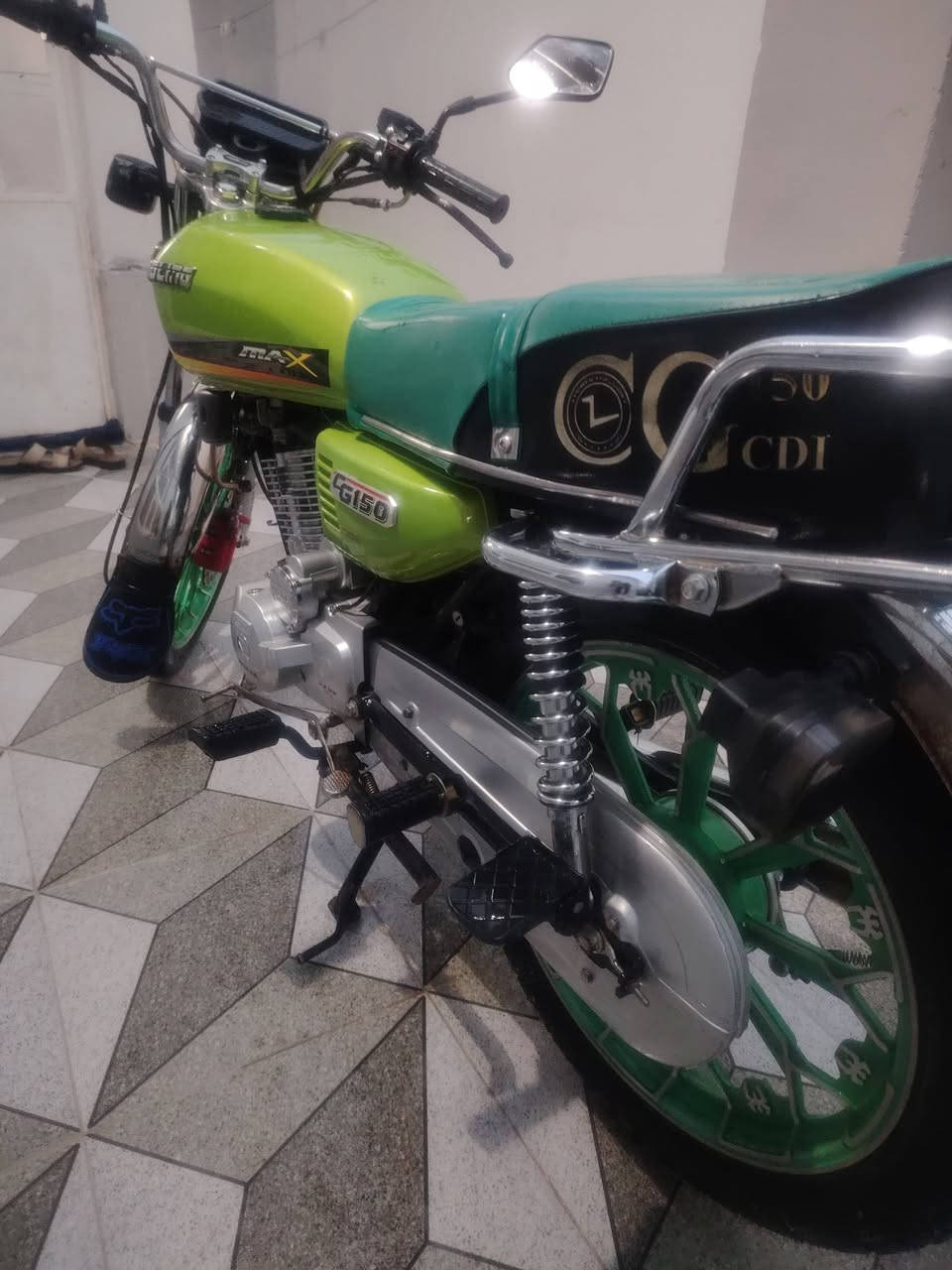 السلام عليكم
دراجه سيفان 24 كفاله عامة
من التاير للتاير مابي اي نقص
صالنصة كاتم محرك 150مكفول
المكان ديالى المقدادية تقاطع الوجيهيه
للاستفسار الاتصال على الرقم ***********
