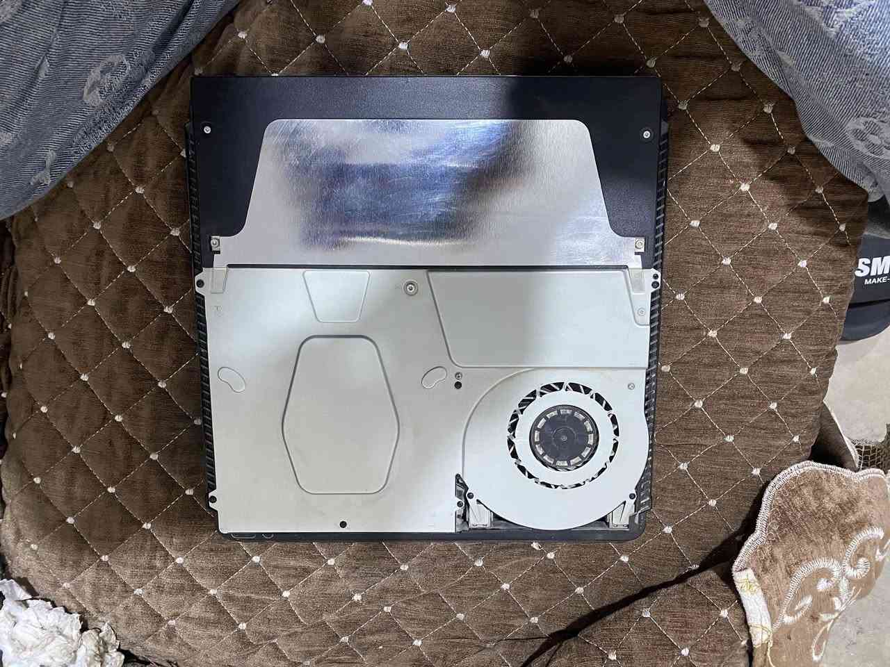 السلام عليكم ابلي فور لبيع نضيف ما مفتوح ابد جان مهكر أو هسة رجع اولاين سعر200مكاني بغداد الشعلة***********‬
