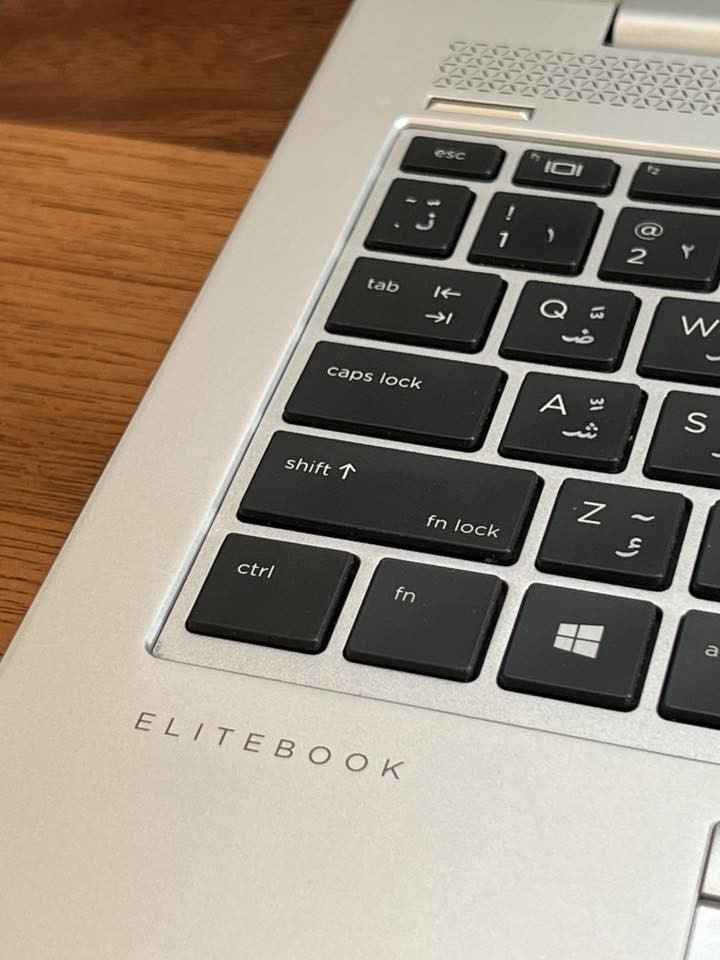 السلام عليكم لابتوب HP جيل حديث  ورام  16 للبيع .
اللابتوب جدا نضيف وادائة قوي ومواصفاته جدا عالية يفيد الي عنده دراسة او العاب او تصميم او غيرها من الاستعمالات.
المواصفات :
المعالج Intel cor i5 
الجيل : الثامن 
كرت الشاشة :  intel UHD GRAPHICS 8GB 
الرام : 16GB DDR4 
الذاكرة ( الهارد ) : SSD 256GB  M.2
الشاشة : حجم 14.3 دقتها  تشغل 4K ضد التوهج ips 
فدشي كلش راقي.
كيبورد ضوئي ليزري

المميزات:
بصمة اصبع
لون سلڤر فضي من الخارج والداخل 
كيبورد ضوئي
اللابتوب جدا سلم ووزنه خفيف 
اللابتوب جيل حديث ومعالج سريع 
منصب عليه وندوز 11 برو مفعل مدى الحياة.
منصب عليه اوفس مفعل مدى الحياة .
كيبورد ضوئي عربي انكليزي ليزري .
كامرة امامية جدا واضحه.
سماعات ستيريو .
بطارية اللابتوب ليثيوم تطول وياك بالاستعمال المكثف اقل شي 4 ساعات
المنافذ :
منفذ الشحن
منفذ التايب سي للبيانات
منفذ LAN
منفذ HDMI
منافذ USB ومنفذ Aux

الملحقات :
ملحقاتها كله كاملة وجديدة غير مستخدمة لان ماصارلي فترة بسيطة جدا من اخذته.
شاحنة اللابتوب الاصلية  .
جنطة اللابتوب ماركة اصلية وبعدهي جديدة مامستعمله ابدا .

اللابتوب كلش نضيف ومواصفاته قوية وتصميمه سلم ومرتب .
ومابي أي نقص كيبورد سماعات انترنت شاشة كامرة كله شغال وممتاز ومابي اي نقص من اي ناحية.

السعر : 285 الف وبي مجال قليل .
مكاني النجف 
واليريده توصيل هم موجود ان شاء الله

***********

(لابتوب Hp اج بي hp 
 جيل حديث لابتوبات للبيع النجف بغداد الموصل البصرة)
