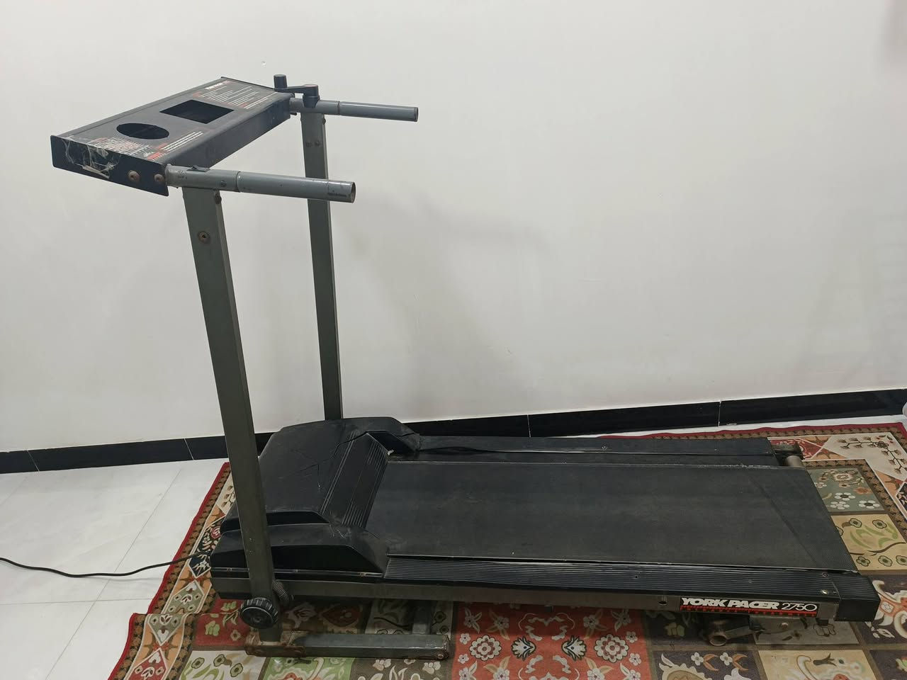 السلام عليكم جهاز جري للبيع شغال درجه وحده المنضومه مال سرع شايليه يعني سرعه وحده يشتغل واكو دكمه طفي وشغل من خلاله يتحمل وزن السعر 60 وبي مجال حك الجيه المكان حي التراث مال البياع *********** هذا بي واتساب *********** هذا مكالمه اسيا واكو مايسنجر
