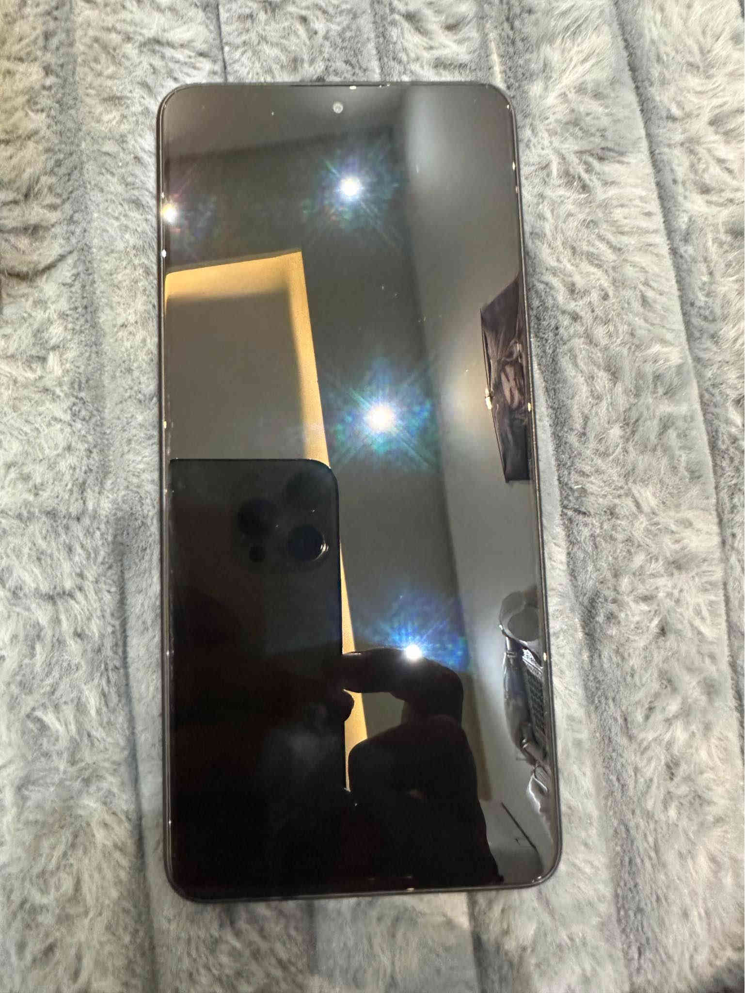 موبايل شاومي بوكو x7 pro
 ذاكره 512 كيكا
رام ١٦ + ١٢
معالج دايمنستي 8400 ultra 
شاسة اموليد 120 hz 
مكاني بغداد الامين الثانيه 
***********
ب ٣٥٠ قفل بغداد
