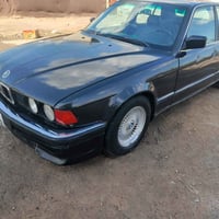 بي ام 730 • رقم بغداد • داخلية جلد