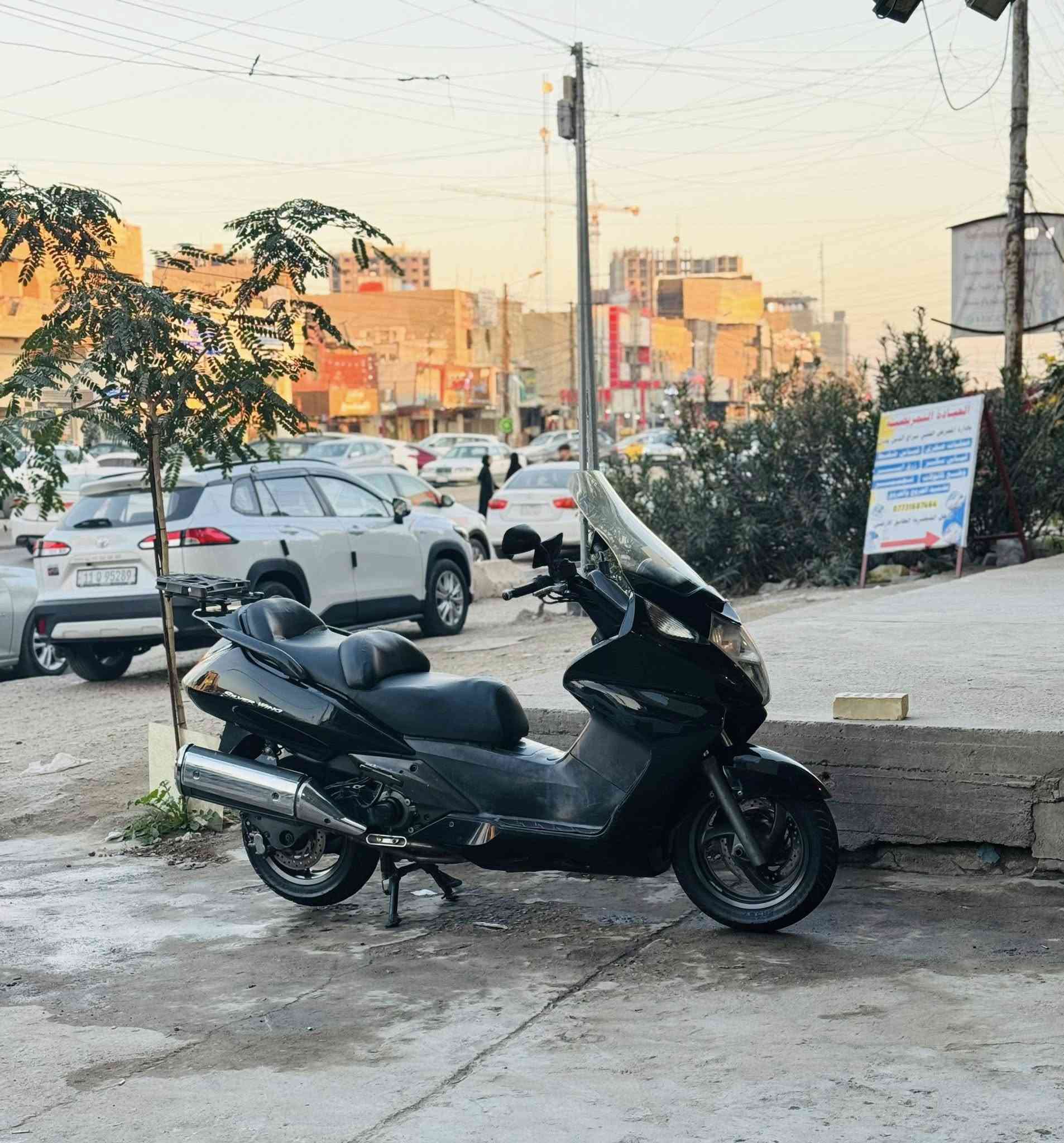 سلفر  ونج ٤٠٠
مكانها بياع تقاطع درويش
رقمي ‭٠٧٧٥ ١٥٧ ١٨٨٧‬
مكفول من كلشي 
سعرها خاص او اتصل وتدلل
