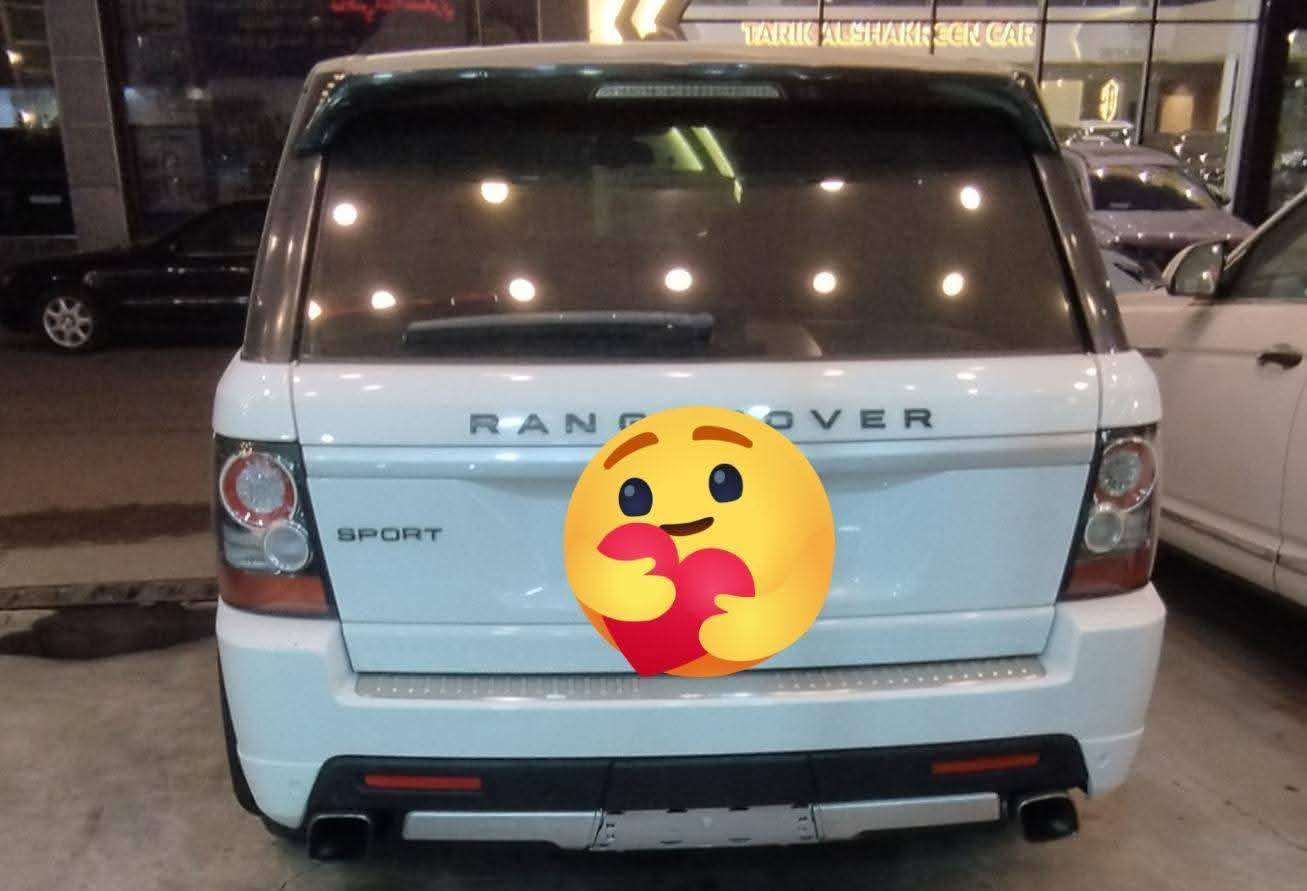 للبيع  رانج سبورت 2013 خليجي محرك 8سلندر بدون سوبر المرغوب حتى بالبانزين عادي🚀 مكفولة من الضربة ،الصبغ السيارة كلشي شغال بدون اي نقص بيها شلعة  خرافية🚀 ولايت زنون حتى الدهن وماء مبدل جديد أدامة كاملة تخم تاير السيارة شكل وگعدة كلش حلوة 😍
هزة جديد ولوحة انكليزي  يعني ما تتعب نقل ملكية مباشرةً 
للاستفسار و التفاصيل اكثر الاتصال📱 
***********
***********
واتساب📱📱 ✅
