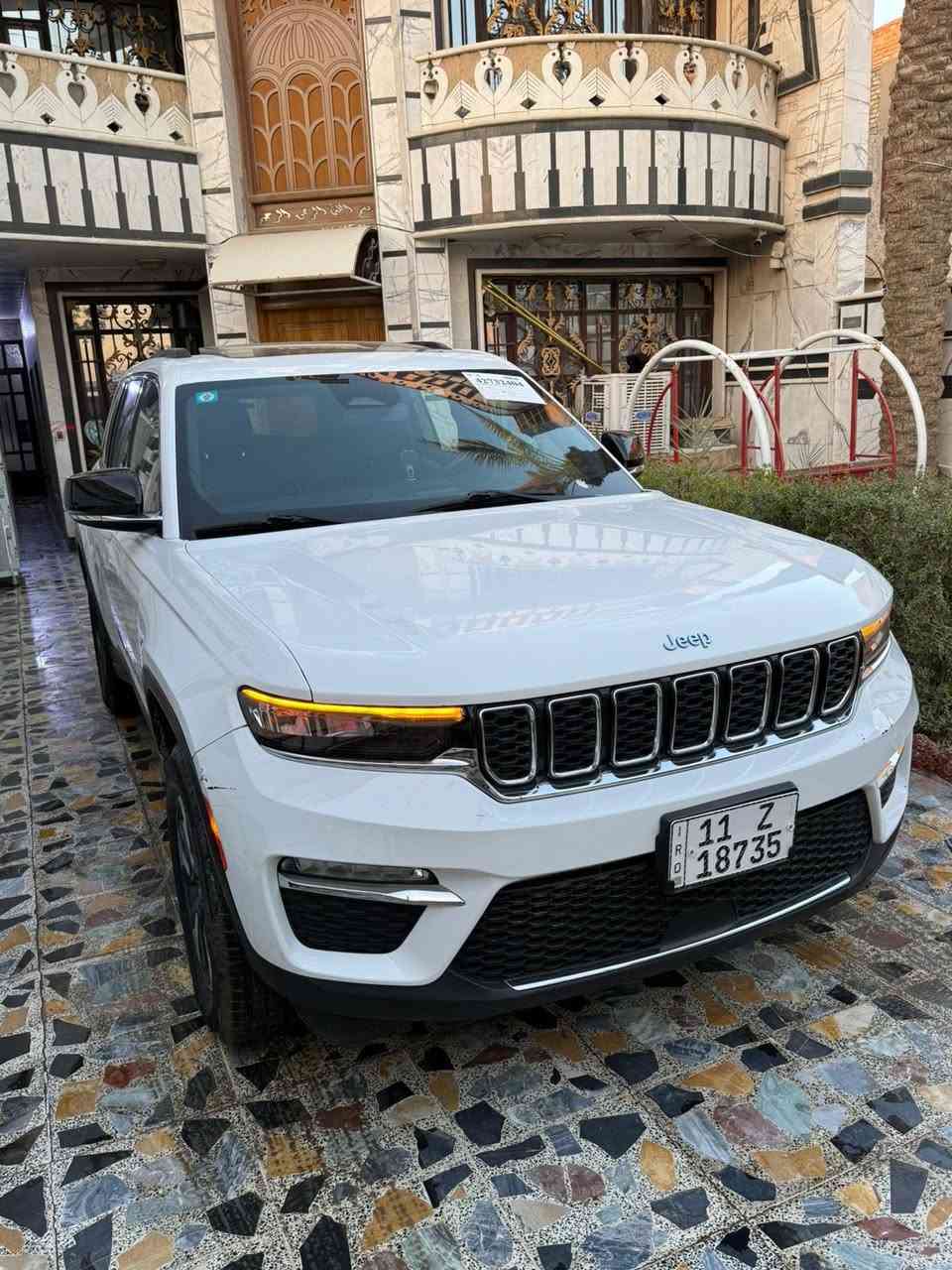 جيب كرانـد شيروكي 2024
🚨دخول جديد مرقم بغداد بسمي 
  بانزين + هايبرد + شحن منزلي
المسافة المقطوعة:  26الف ميل

الضرر: باب وجملغ يمنه بارد فقط بيهم بدون صبغ السياره شرط الفحص صور الحادث ورقم شاصي بل منشور 
    

🚨 فول 1/1
 1شاشتين 
بانوراما طكتين
2. بصمة
سستم صوت Alpine
3. تشغيل عن بعد  

5. كشنات جلد

6. كشن السايق ميموري

7. كشنات كهرباء

8. صندوق كهرباء

9. حساسات خلفية مامي 

10.  3 قطع تبريد

11. اشاير بالمري

12. رادار أمامي

13. رادارات 360

14. ثلاث وضعيات قيادة

15.  نظام اختيار الباتري او بانزين

16. كير ماوس

17. نظام منحدرات

18. هيتـرات بالكشنات

19. ويل كب كروم

20. لايتات لد

21. بكلايت لد

22. كشافات

23. بصمة أبواب

فول مواصفات 1/1   
السعر 337$ورقه  
مكاني بغداد جديده الاتصال

‭0773 548 4352‬
