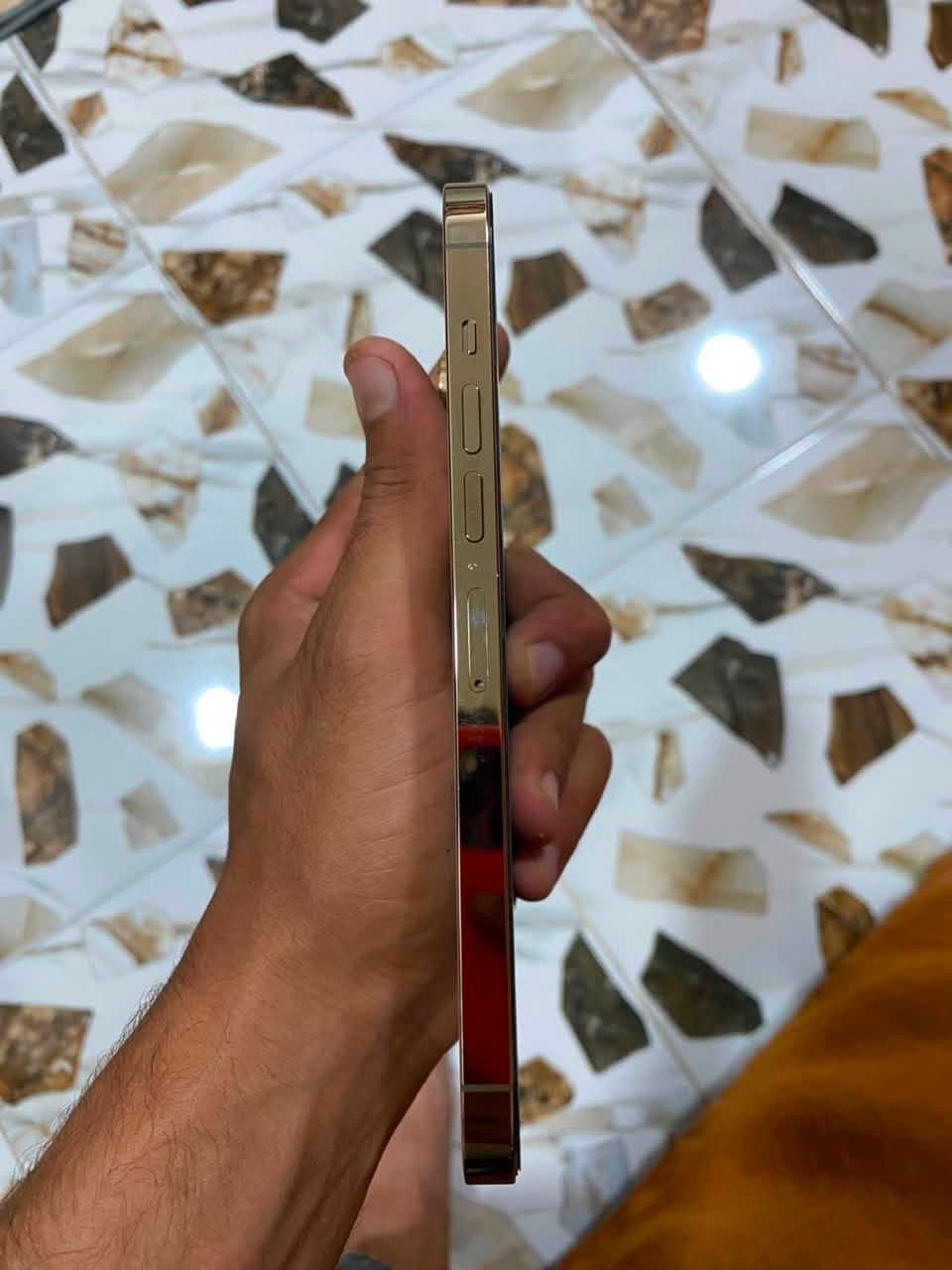 سلام عليكم 
آيفون 13برو ماكس 
ذ256 امريكي الاون ذهبي نضافه 100/100
وتر برو الجهاز نضيف بمعنه الكلمه 
بطاريه 92 وتر 
مكاني حله السعر خاص الاستفسار على الرقم *********** 
موجود على النت هم
