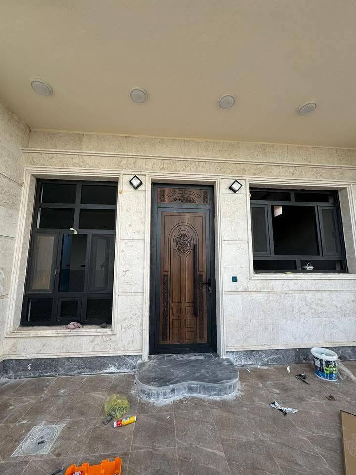 الذهبي للالمنيوم  كاونترات. جميع الموديلات التركي الحديث  ابواب. شبابيك.  الامنيوم. محجرات جميع الموديلات.     ابواب وشبابيك Bvc.  ابيض. وجميع الاوان مع الضمان 5 سنوات       علي الذهبي ***********
