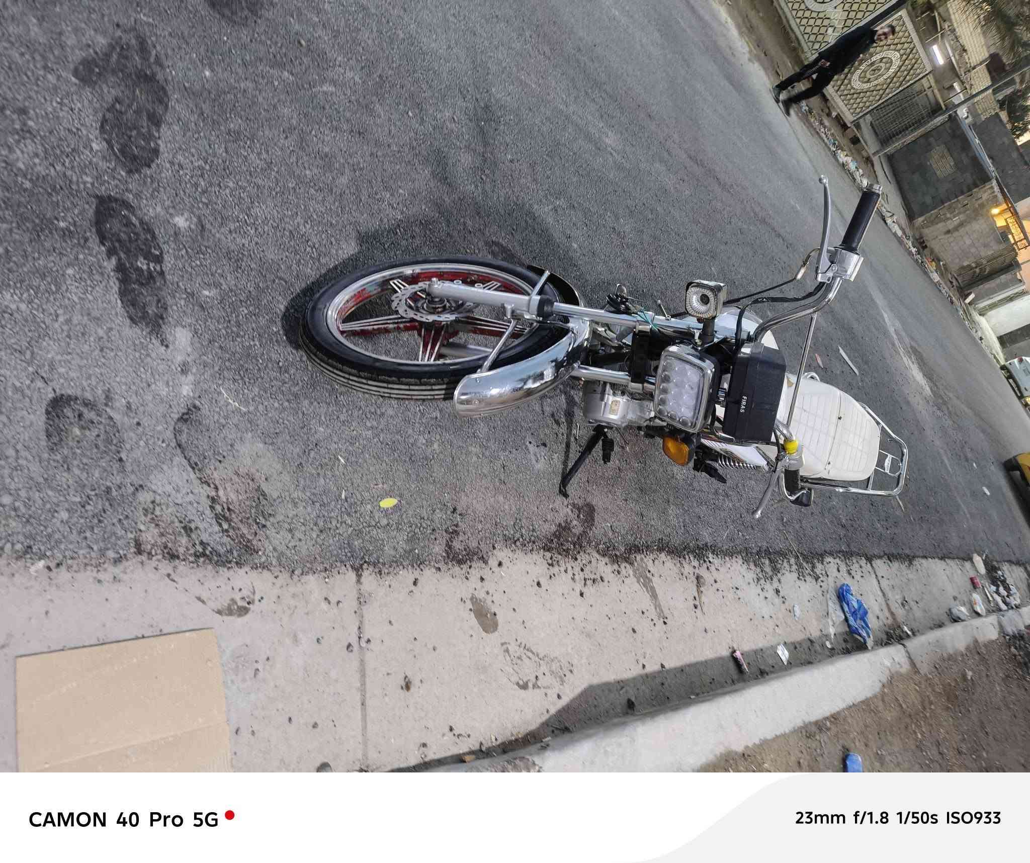 سلام عليكم شباب اليبه دراجه البيع 4كرير شغله كامله الدراجه خير من الله السعر 375وبيه مجال قليل بغداد البياع ***********
