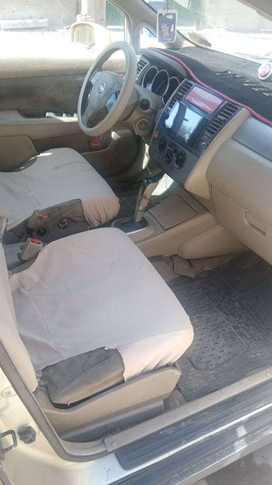 نيسان تيدا خليجي 2008 بسمي سنويه ل 28 كير ومحرك مكفول صدر جديد تبريد ثلج سيارة مانقصها شي 
سعرها 55 وبيها مجال حك الجيه رقم صاحب السيارة واتساب ***********
