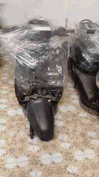 السلام عليكم دراجات حاويه مامشدوده  وكله  مامشدودات  ابد. كله مكفول كفاله عامه    بوليس مسطرا موديل 2013   ازركه داخل رصاصي. اسود طافي اسود لماع   تجي شوف بعينك السعر خاص.  ***********  مسيب حي معلمين
