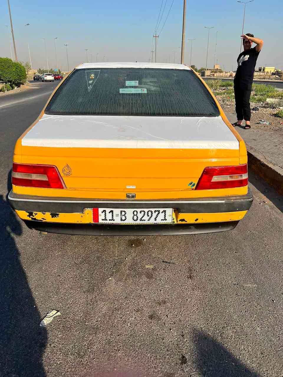 السلام عليكم بيجو جي لكس ٢٠١٠
سياره كامله مكمله تخم تاير جديد صدر امامي خلفي جديد 
السياره مصبوغه حزام جماليه حادثه جاملغ خلفي بس باقي كله مكفول تبريد ثلج دوشمه جديده 
مكينه وكير وشواصي مكفولات 
تراي مال زيرو مكاني بغداد الجديدة سعر ٢٥وبيه مجال 
هيئه غرامات مصفره بسمي تحويل ثاني يوم ***********وترهم قسط
