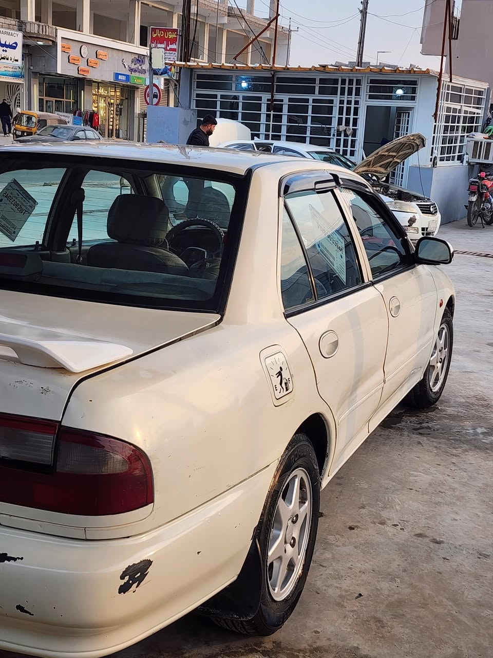 السلام عليكم ٠٠٠٠٠٠
للبيع بروتون موديل 2004محرك كير تبريد مكفولات تخم تاير جديد صدر جديد كهربائات كامله  سياره بدون ضربه بدون صبغ تجي وتشوف السياره باسمي سنويه ل30 السعر 53وبيها مجال العنوان ديالى _بعقوبه مكلف بالنشر فقط غيرمتواجد عالفيس للتواصل مع الرقم فقط  ***********
