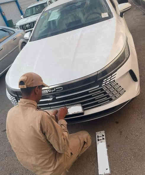 مرحبا مستعجلة  على البيع بي واي دي موديل 2025 ديتسروير اعلى مواصفات زيرو بعد ما ماشية مرقمة بغداد السعر 18700مكاني بغداد الشراي يتصل *********** ما متواجد على النت لحد يكسر بل سعر سياره  الي ما تفيده يعبر منشور
